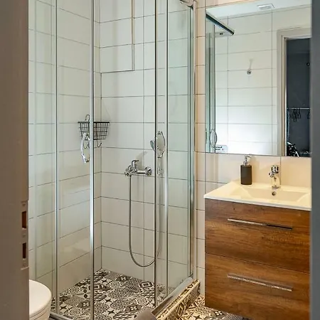 Yasemi Superb Two Floor Апартаменты *